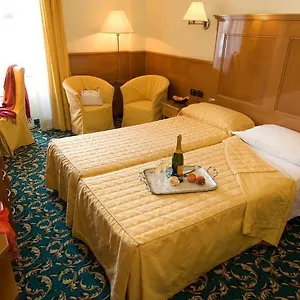 https://cinque-giornate.italymilanhotels.net